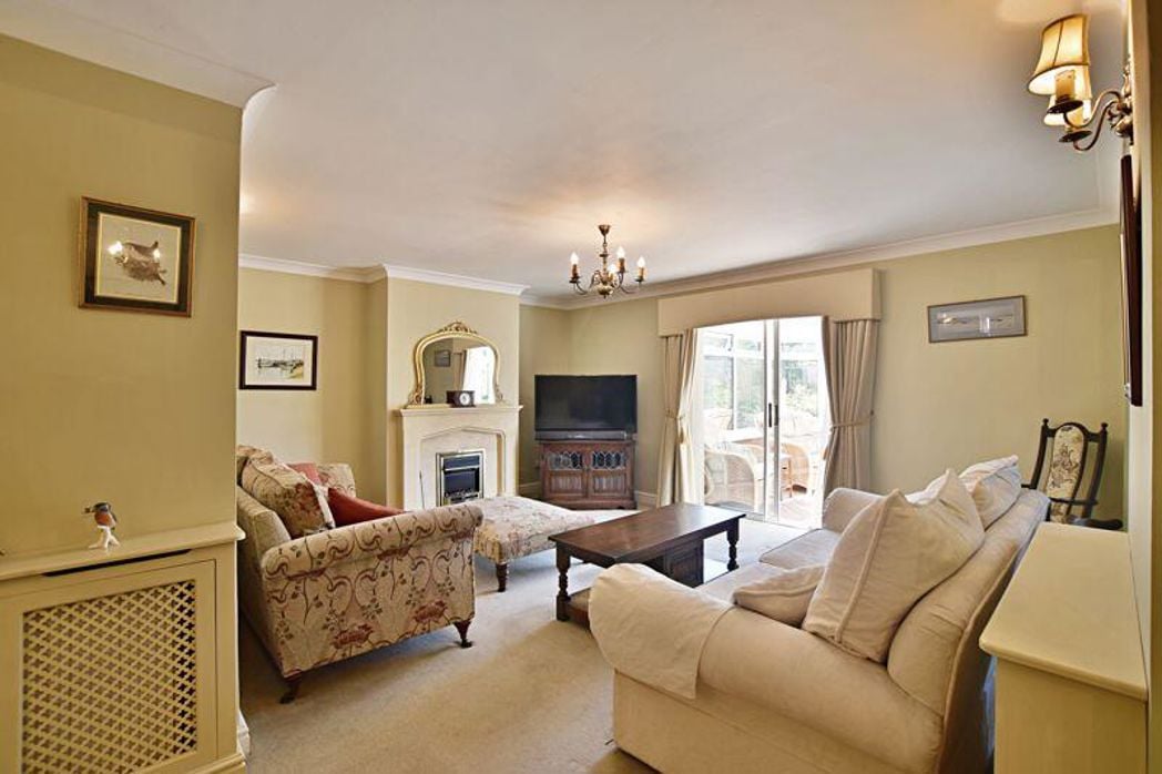Property image 2 of 23