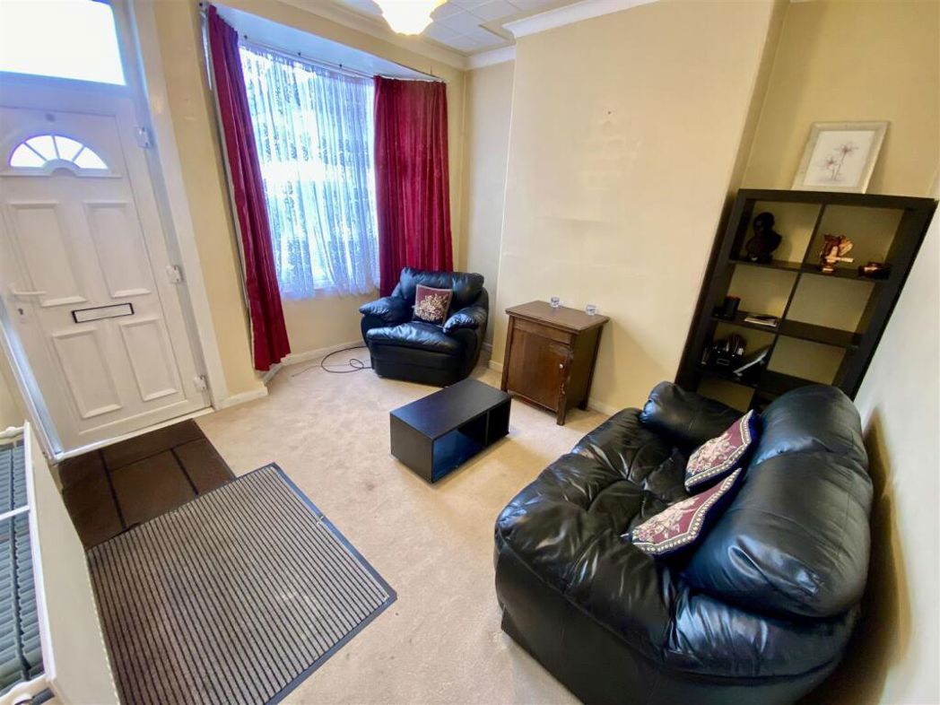 Property image 3 of 8