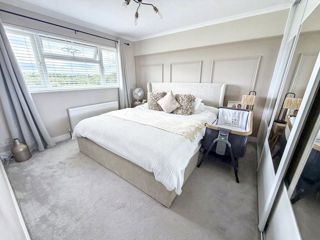 Principle bedroom