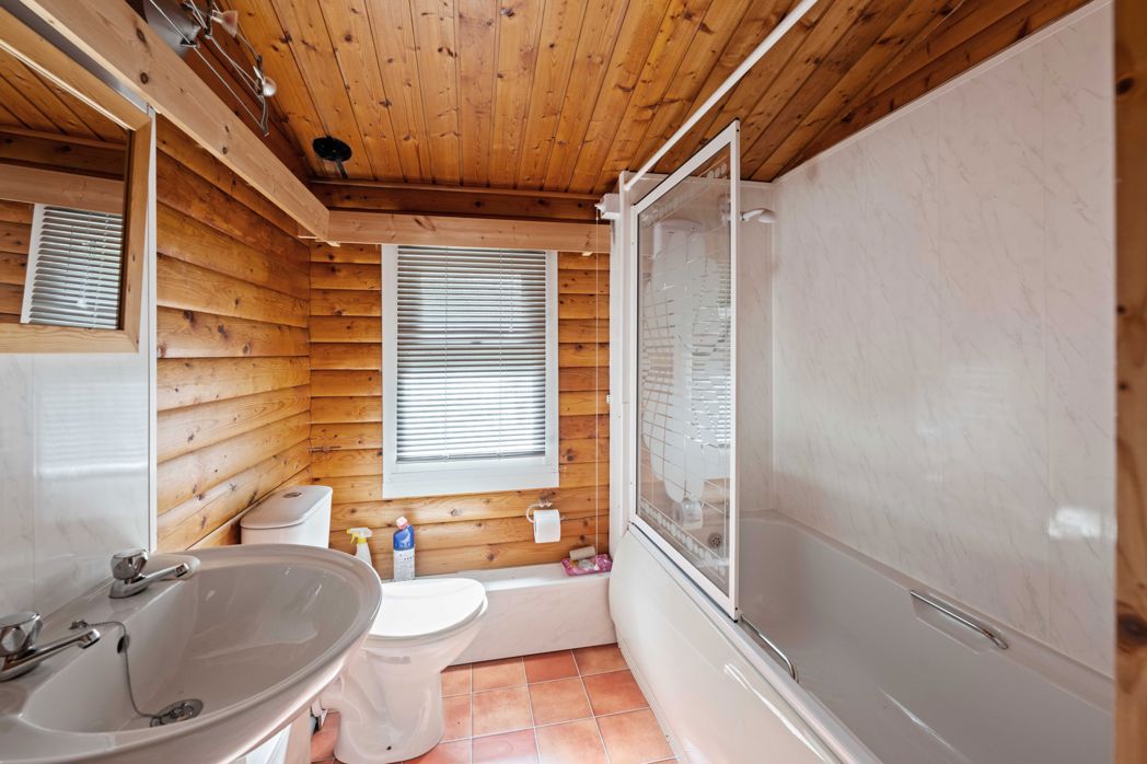 Property image 3 of 26