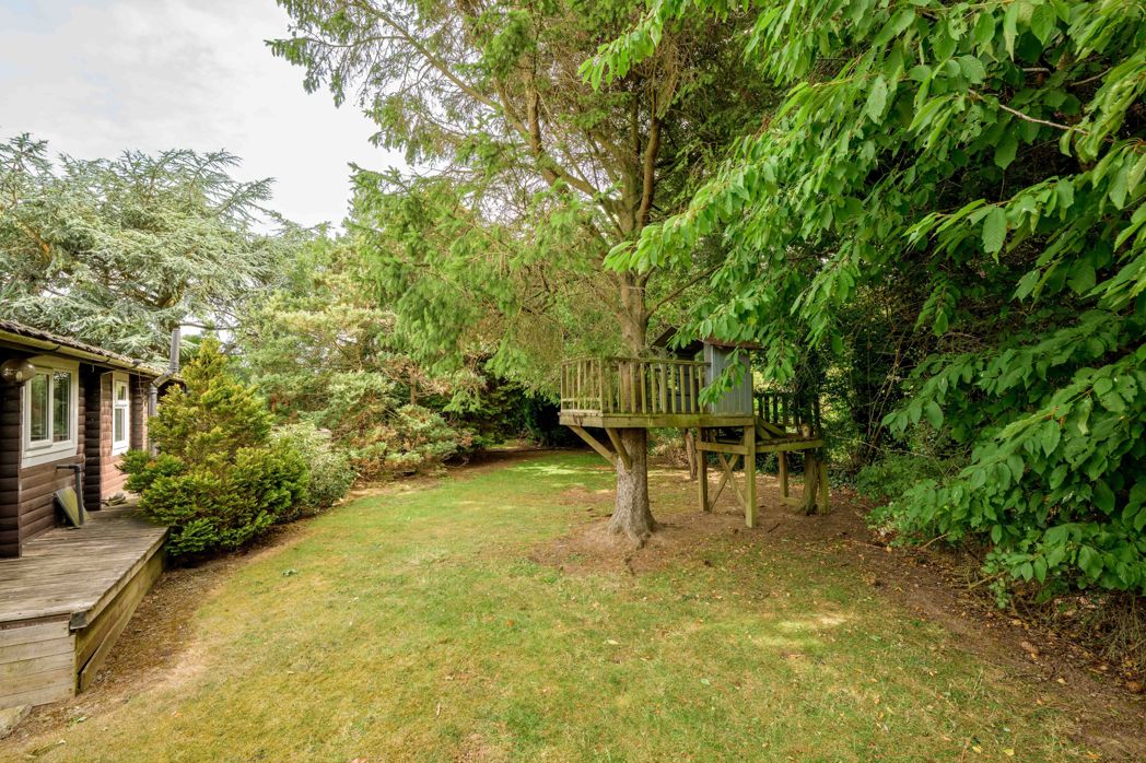 Property image 16 of 26
