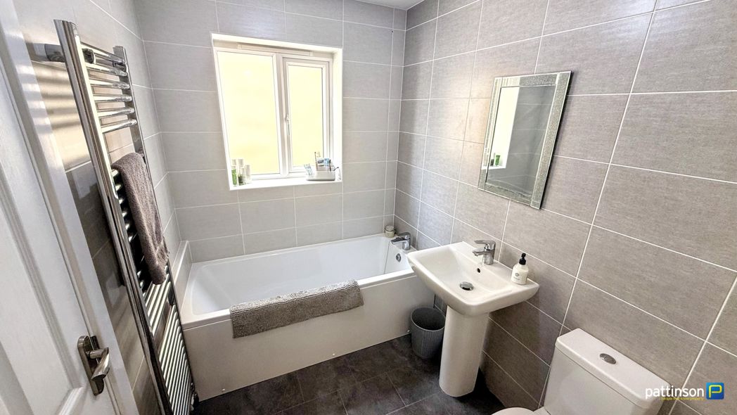 En-Suite Bathroom