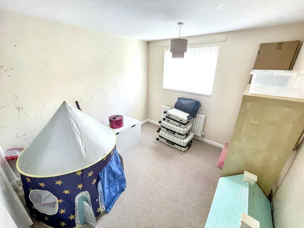 Property image 8 of 11