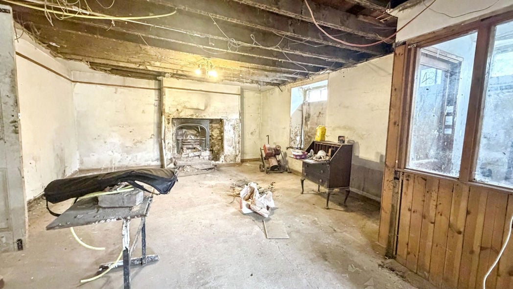 Property image 2 of 16