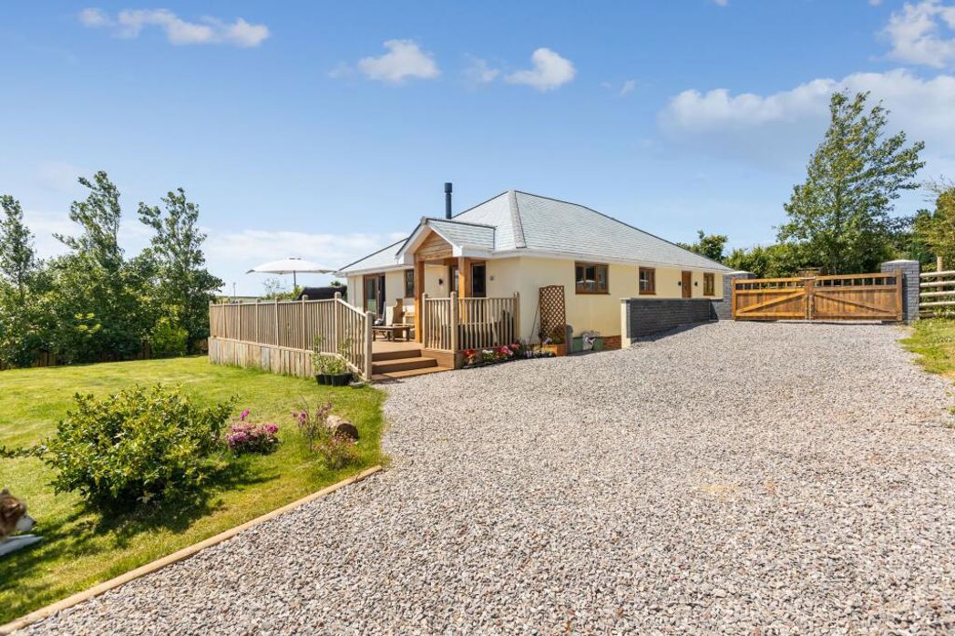 Property image 1 of 21