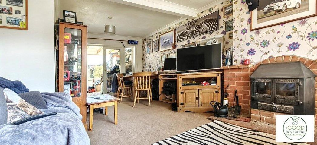 Property image 2 of 16