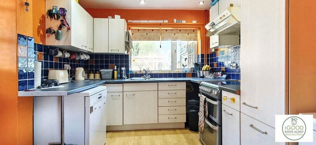 Property image 4 of 16