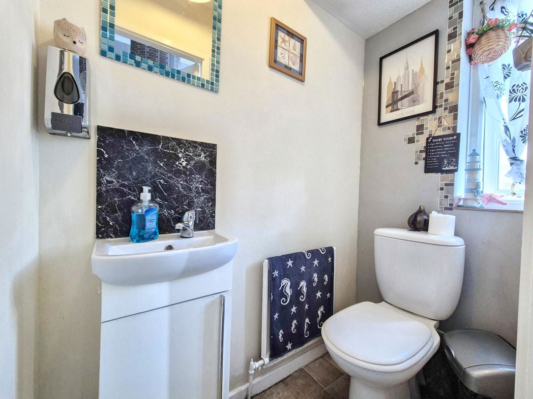 Property image 5 of 26