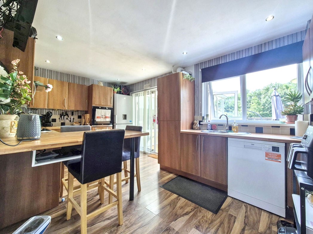 Property image 8 of 26