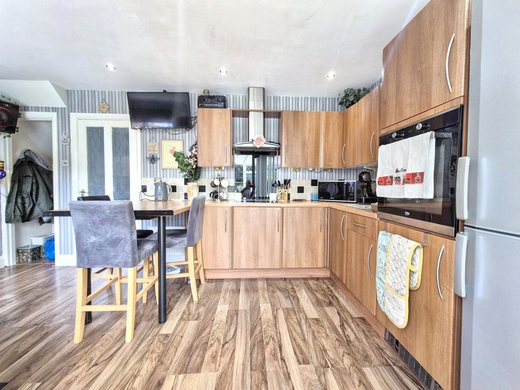 Property image 10 of 26