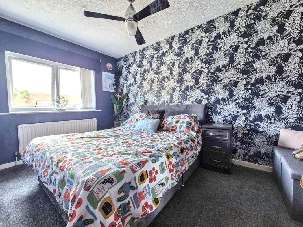 Property image 16 of 26