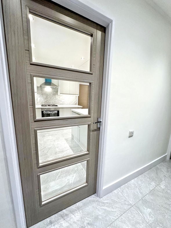 Property image 17 of 27