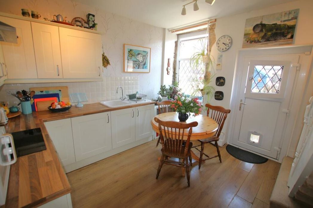 Property image 4 of 18