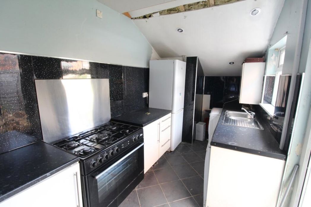 Property image 2 of 8