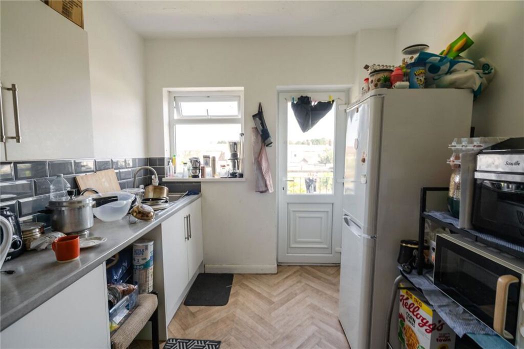Property image 3 of 40