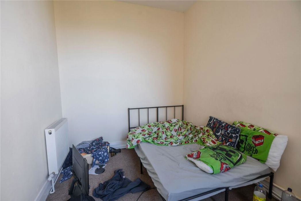 Property image 8 of 40