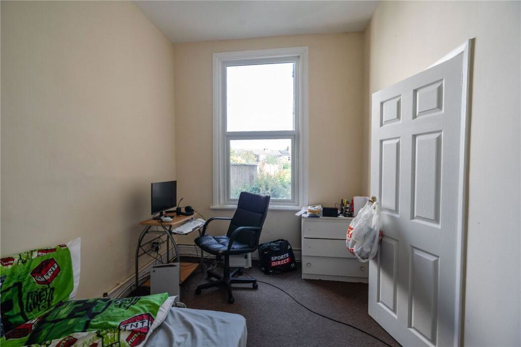 Property image 11 of 40