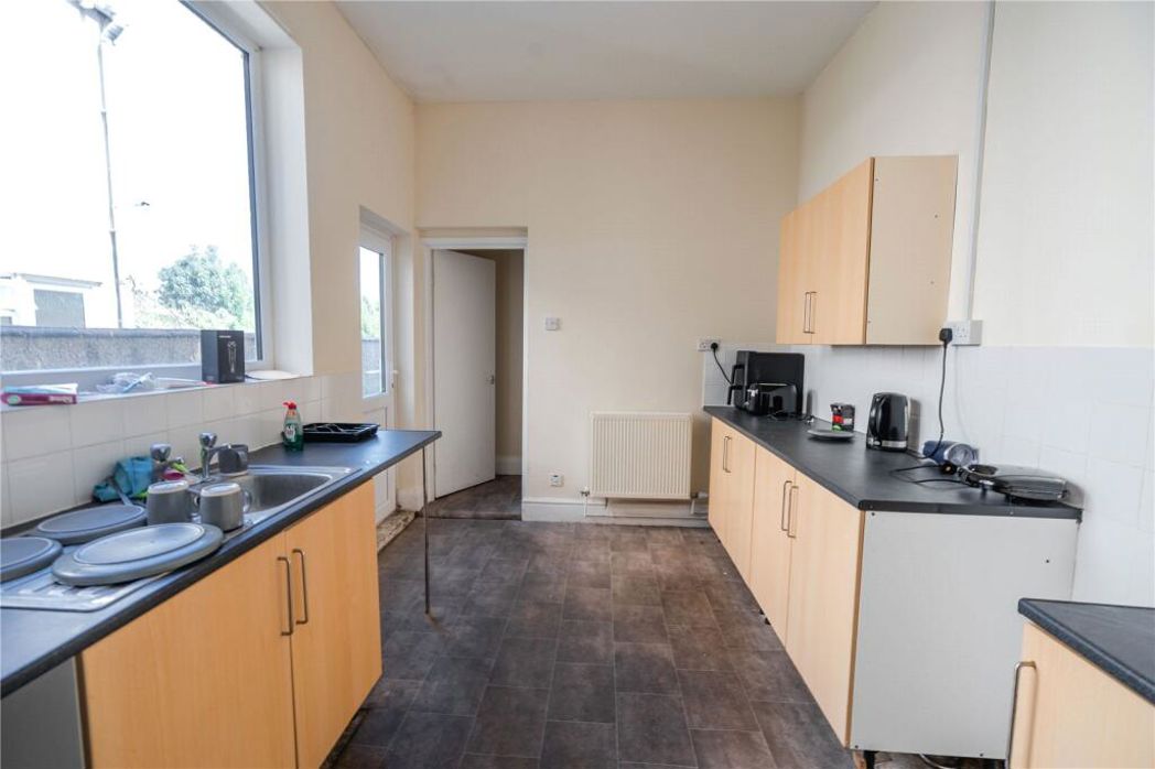 Property image 16 of 40