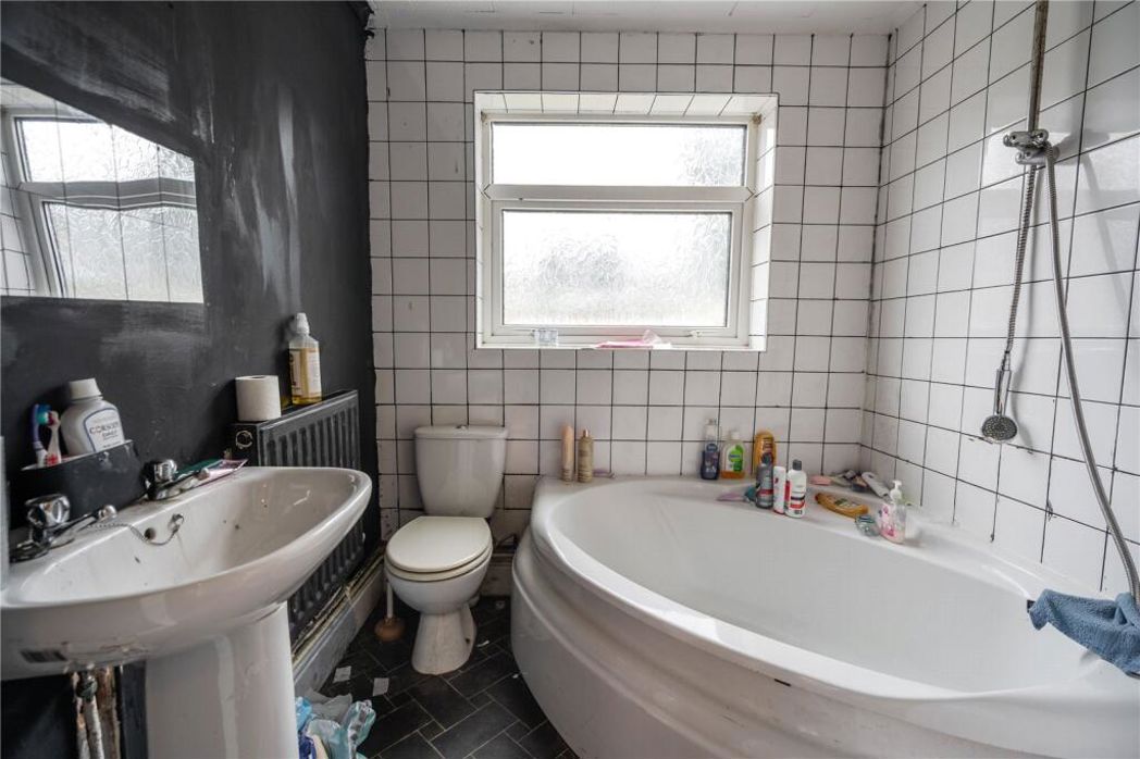 Property image 33 of 40