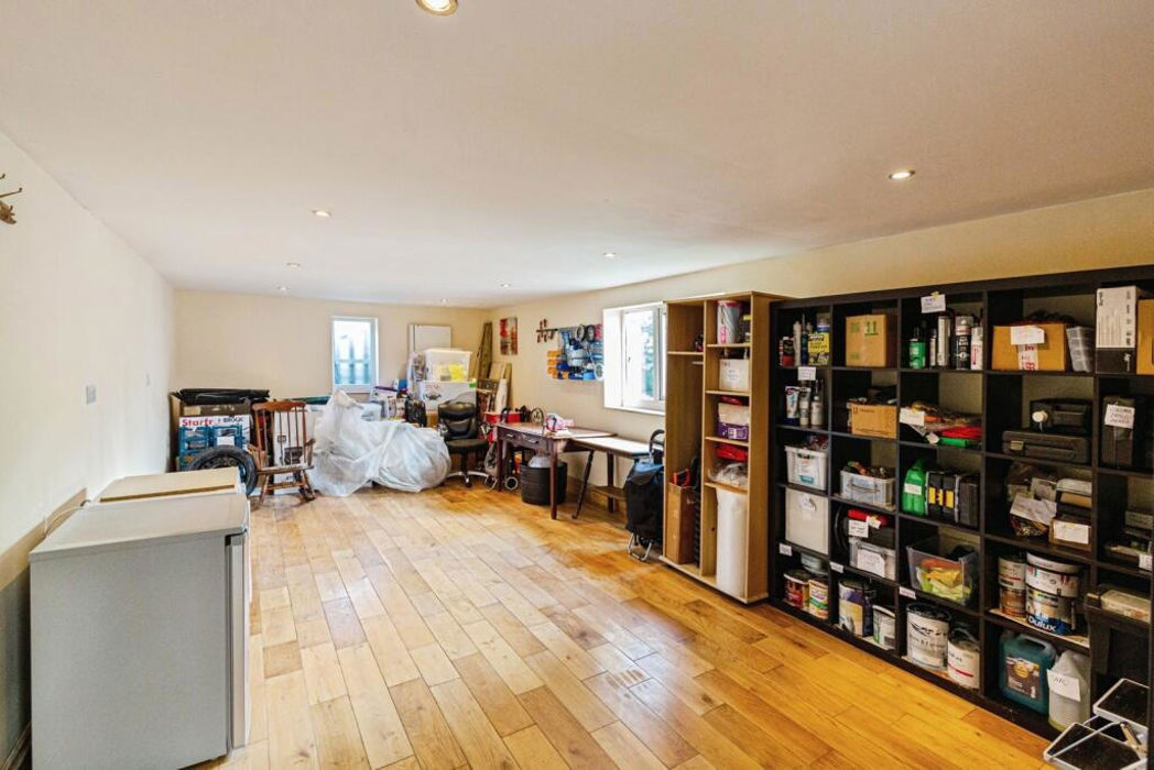 Property image 10 of 22