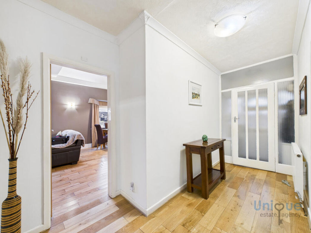 Property image 9 of 22