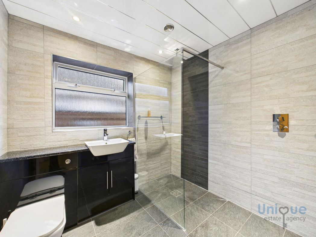 Property image 18 of 22