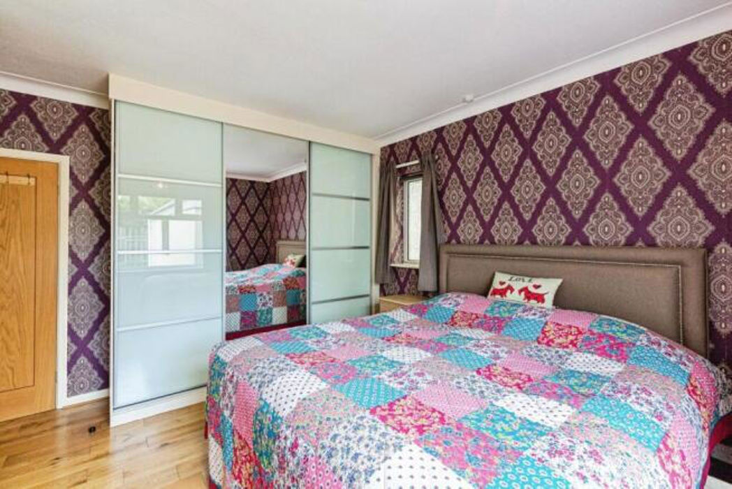 Property image 16 of 22