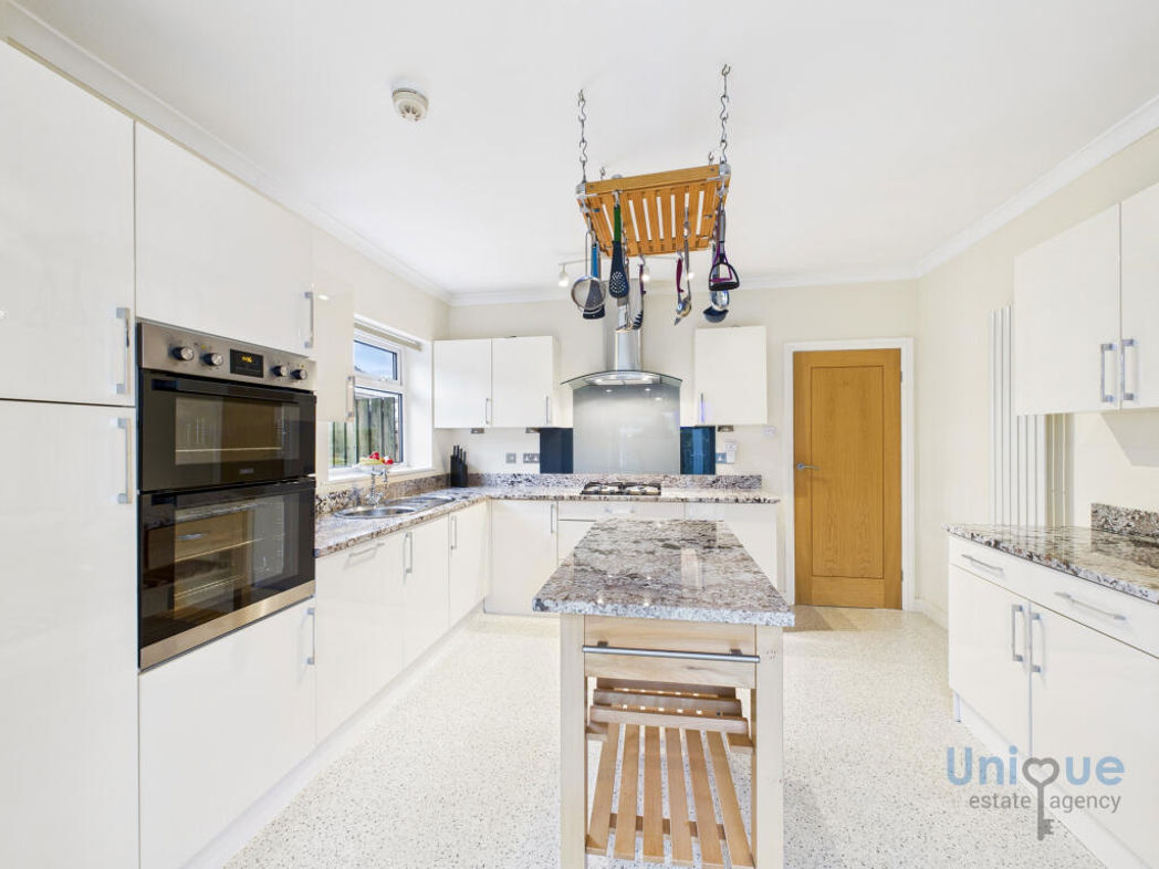 Property image 7 of 22