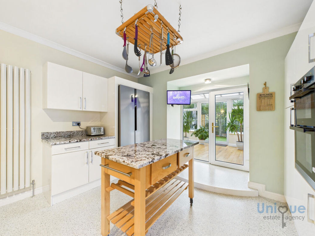 Property image 8 of 22