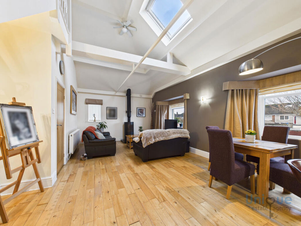 Property image 4 of 22