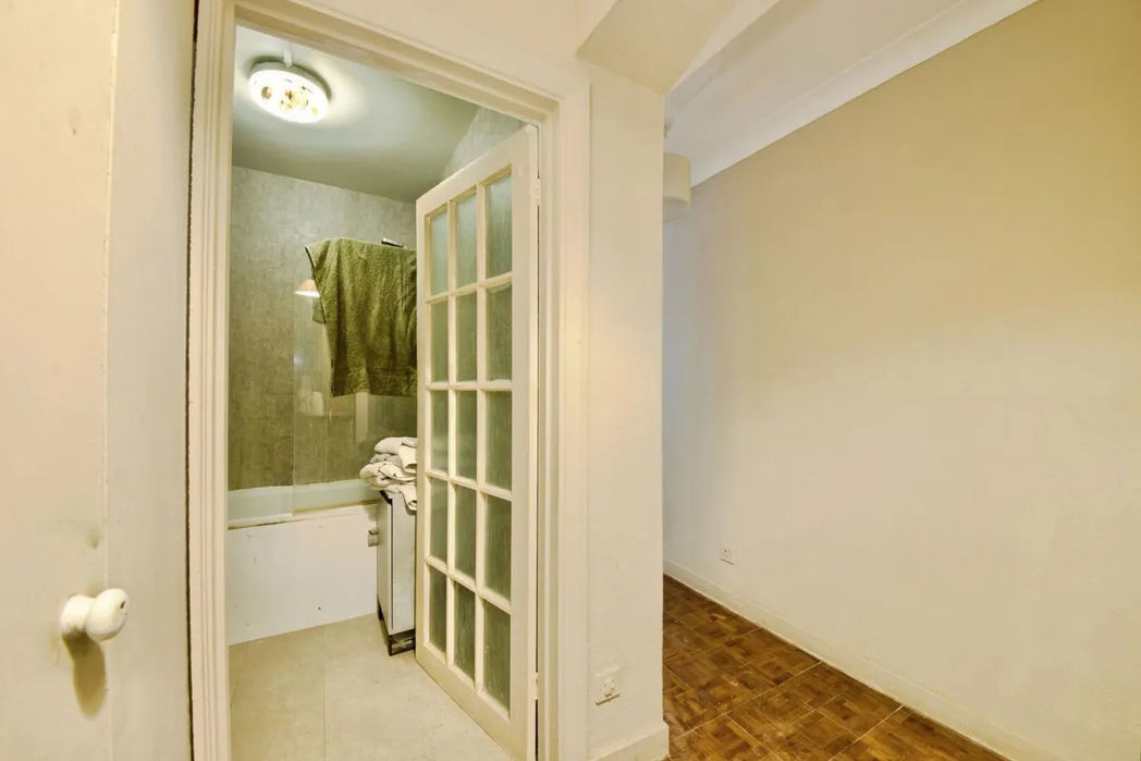 Property image 3 of 9