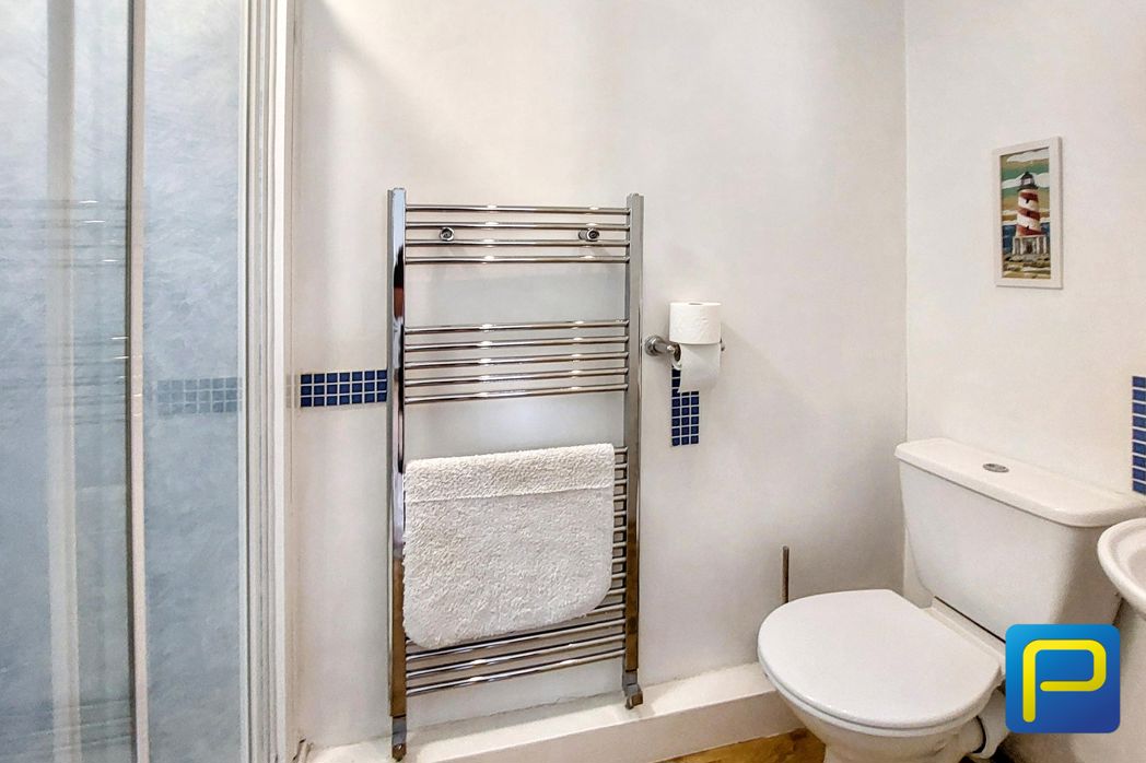 Master Bedroom En Suite