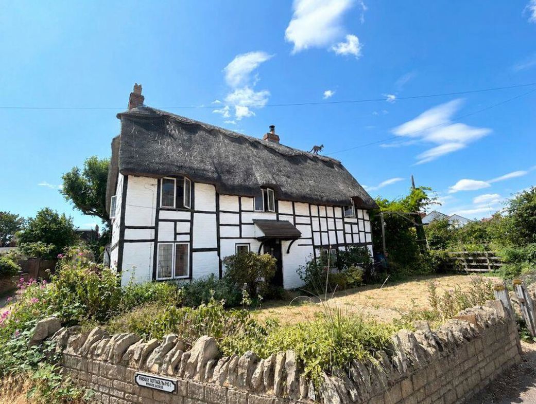 Property image 1 of 11