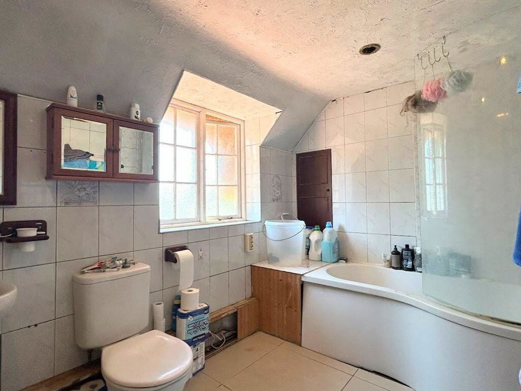Property image 7 of 11