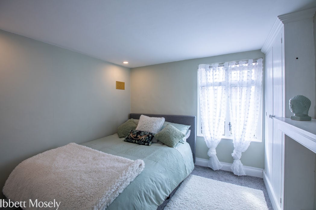 Property image 10 of 19