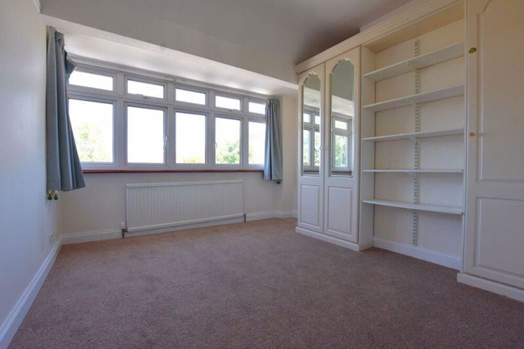 Property image 5 of 16