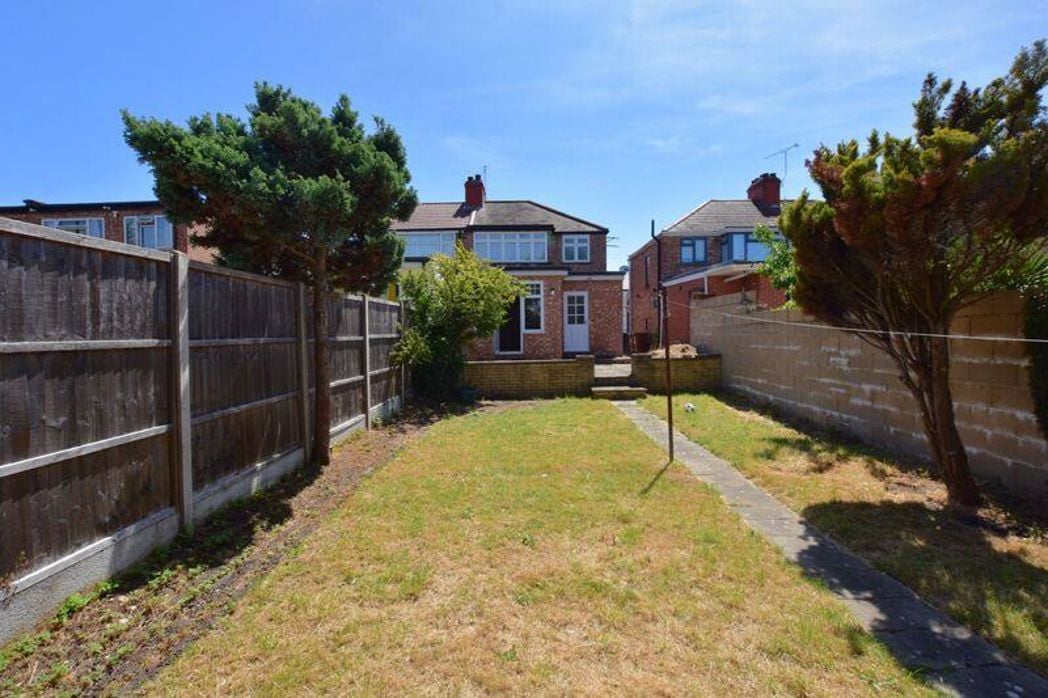 Property image 8 of 16