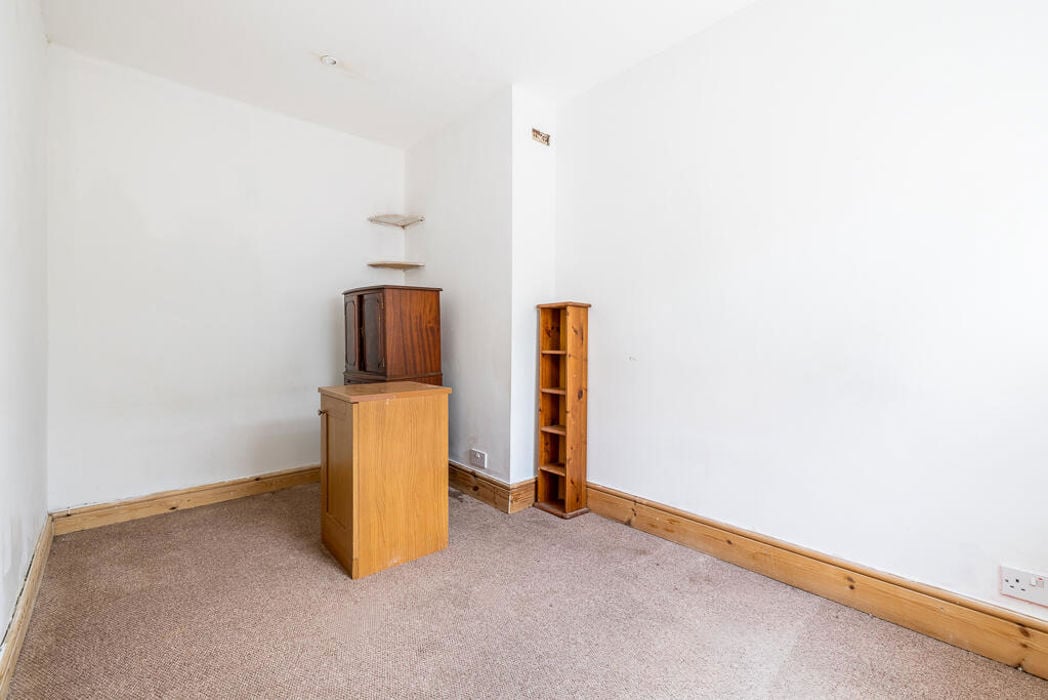 Property image 11 of 15
