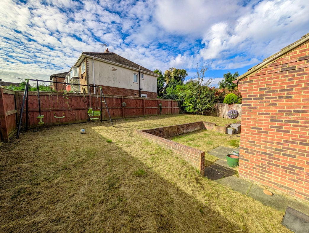 Property image 11 of 13