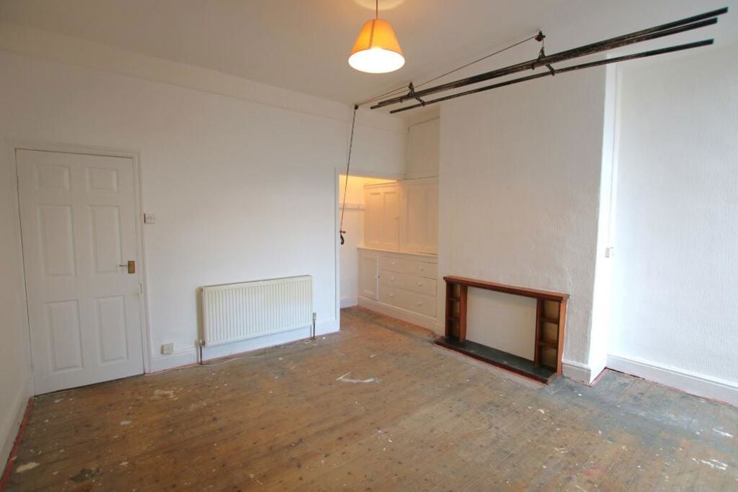 Property image 8 of 14