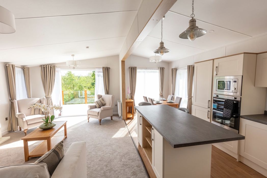 Open-Plan Living / Dining Room