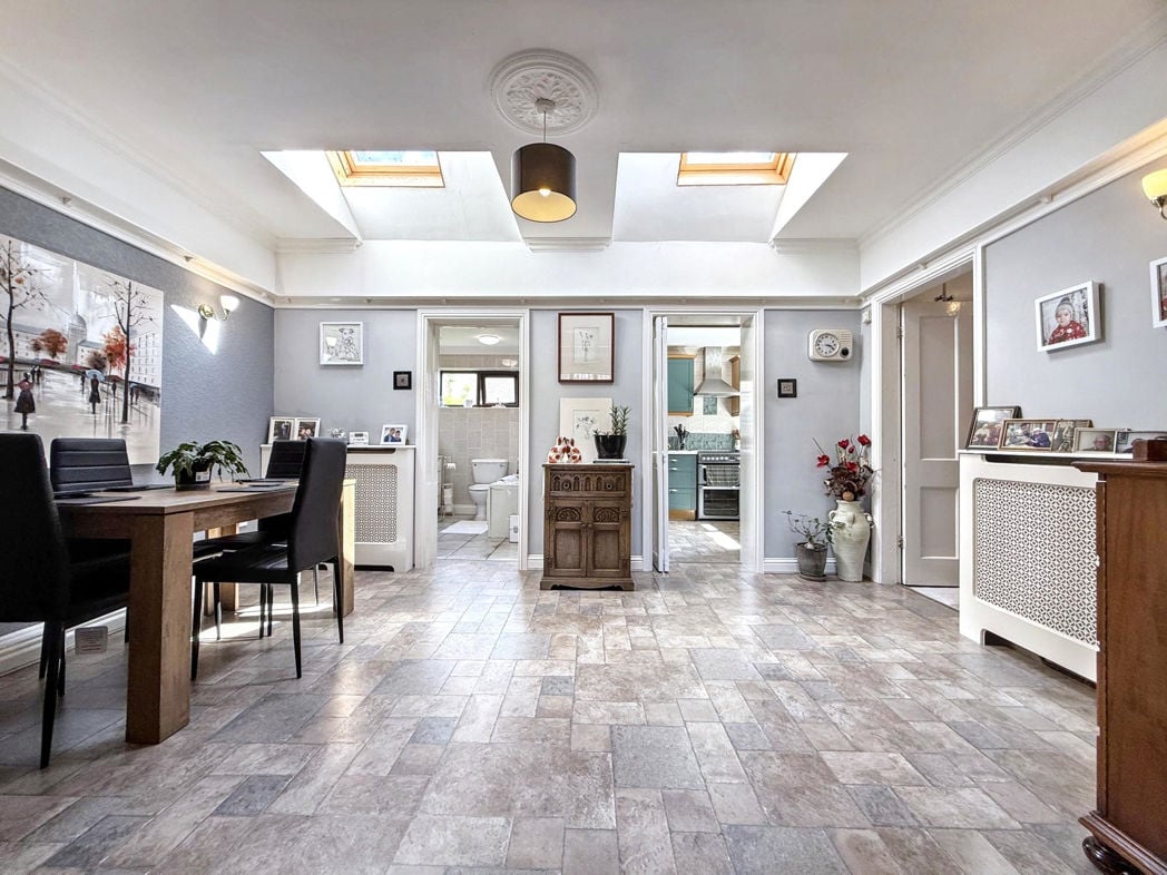 Property image 5 of 29