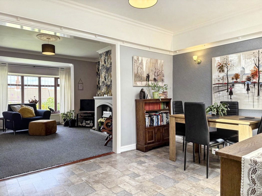 Property image 6 of 29