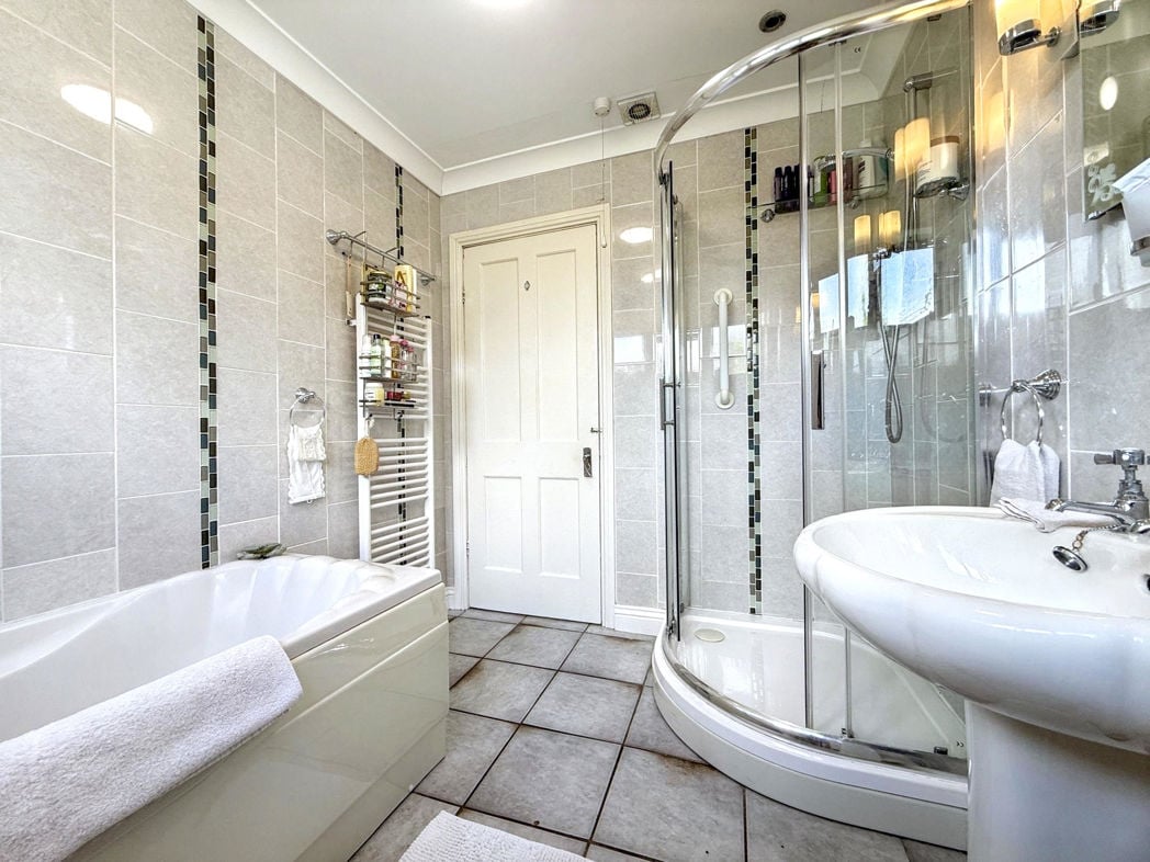 Property image 14 of 29
