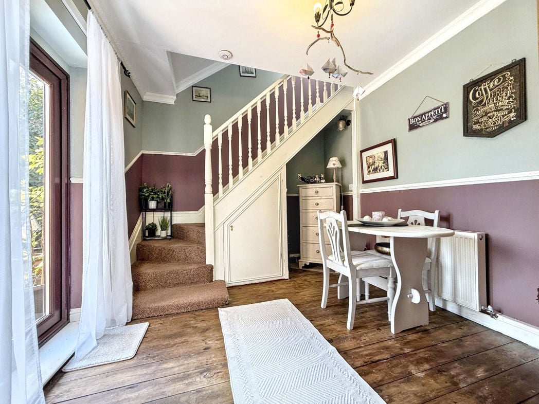 Property image 11 of 29