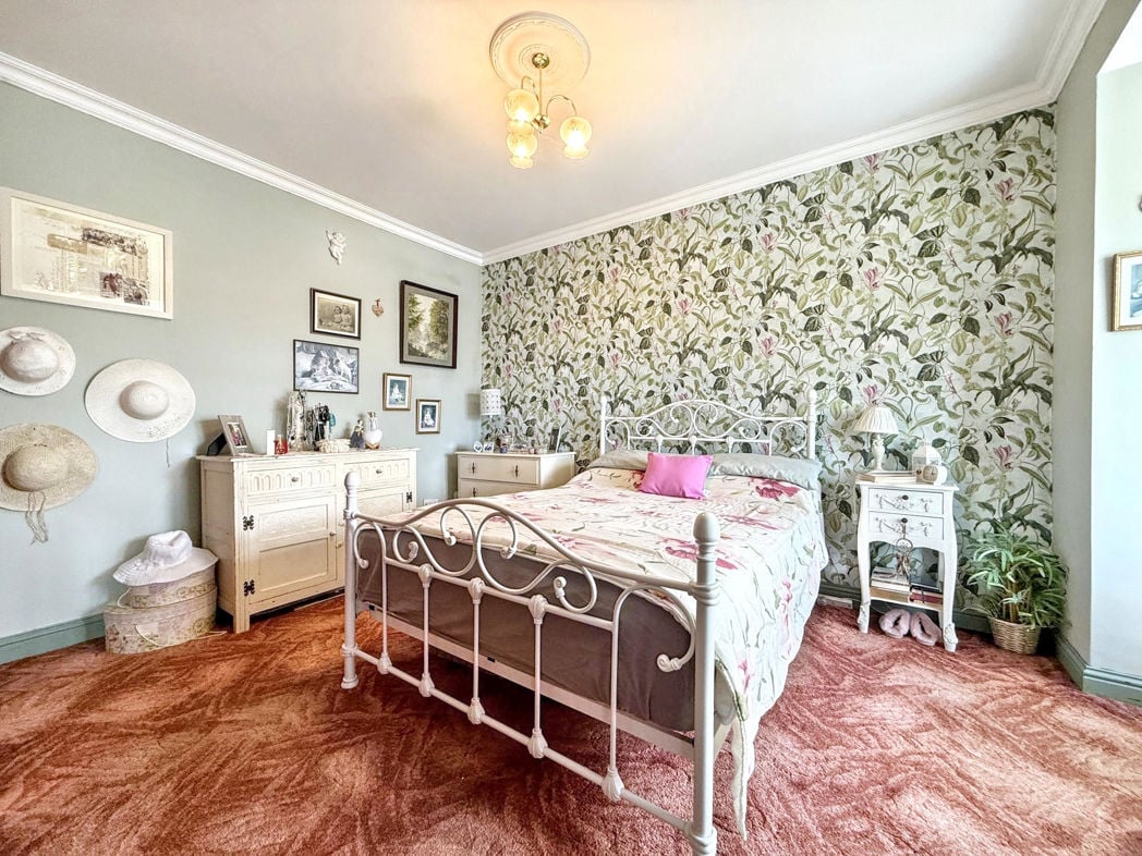 Property image 17 of 29