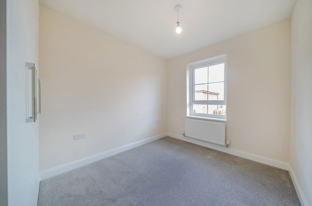 Property image 9 of 18
