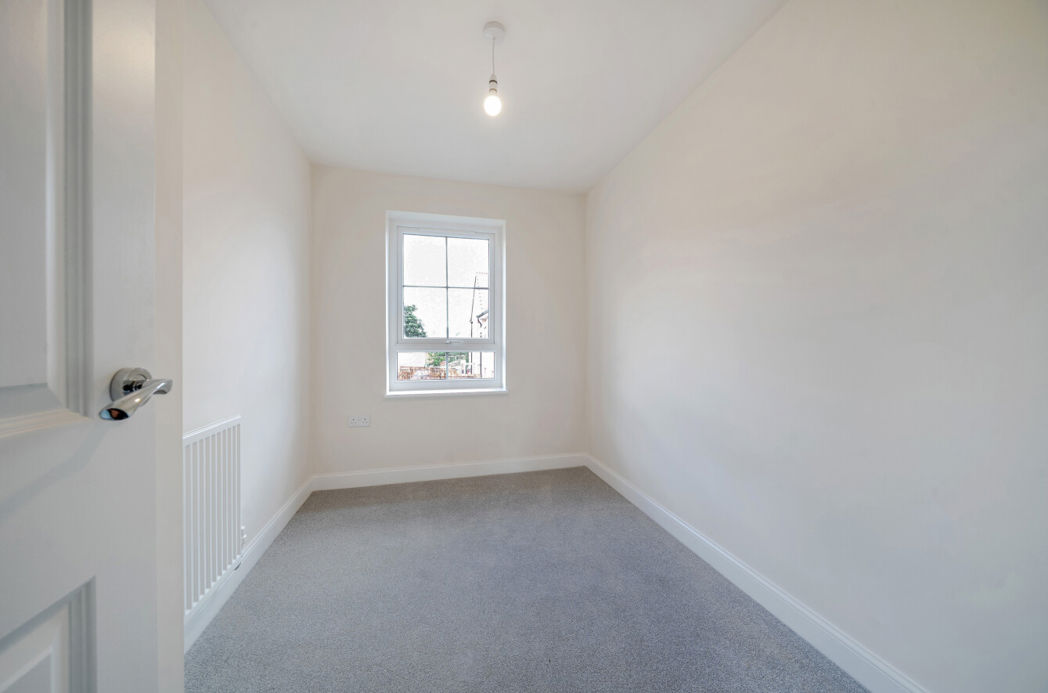 Property image 10 of 18