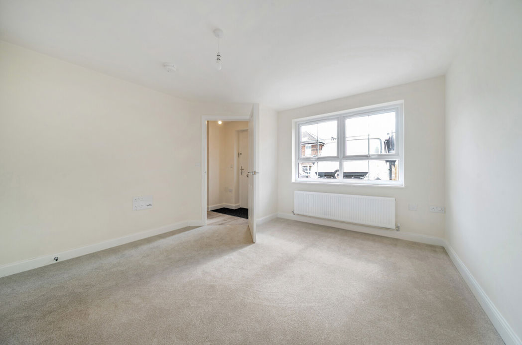 Property image 12 of 18