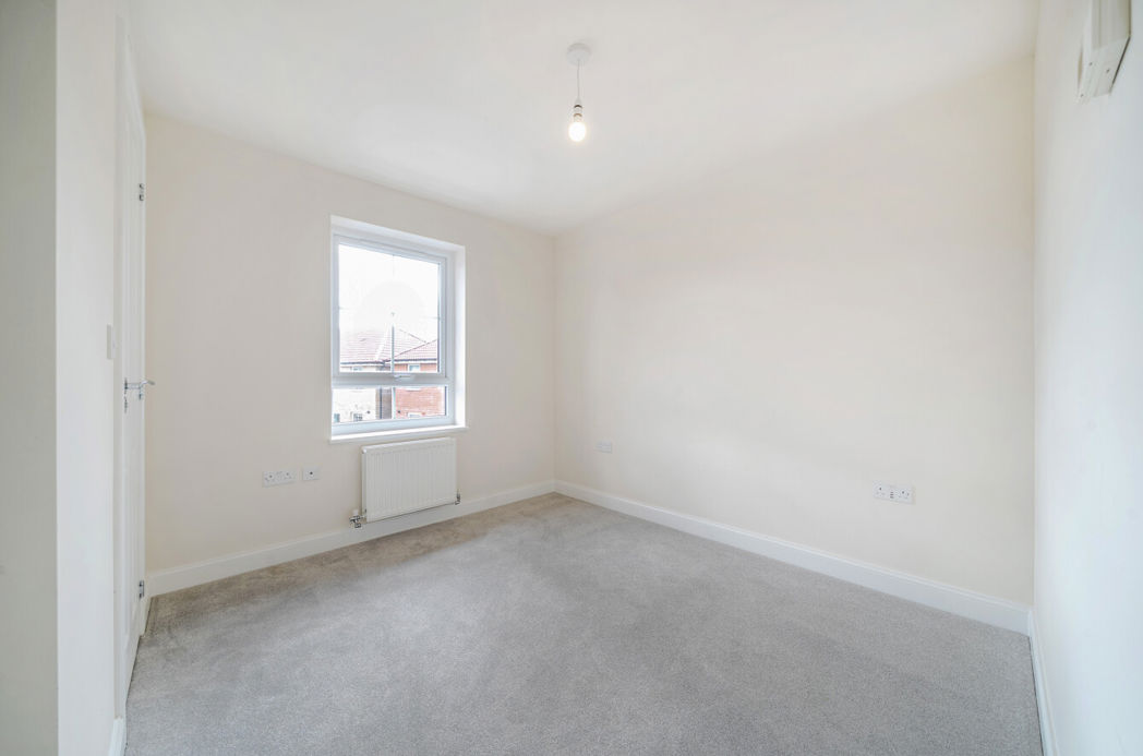 Property image 16 of 18